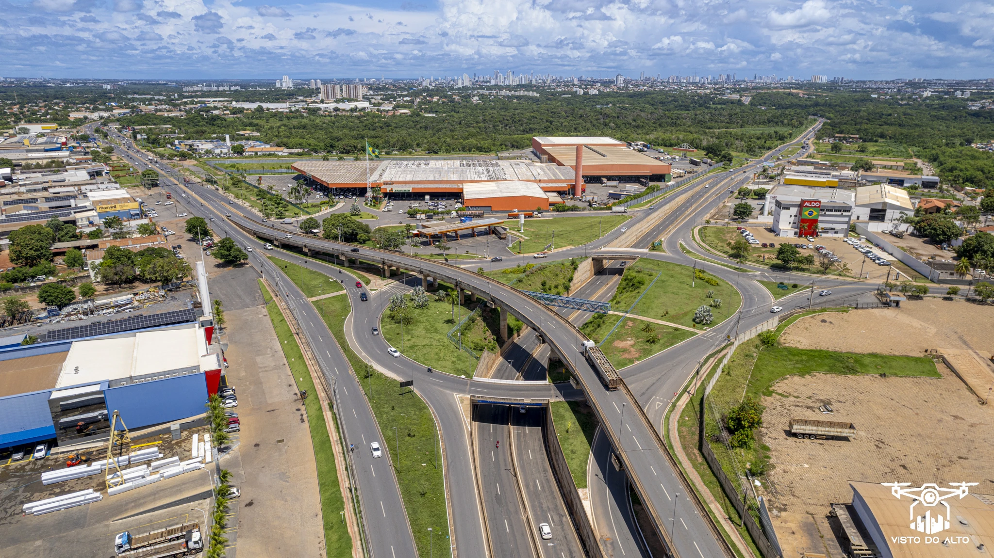 Vista Aérea Complexo Trevo do Tijucal - Cuiabá