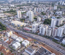 Obra de alargamento do viaduto sobre a Avenida do CPA Obra de alargamento do viaduto sobre a Avenida do CPA